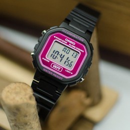 ZEGAREK DZIECIĘCY CASIO LA-20WH-4ADF  + BOXZEGAREK DAMSKI CASIO LA-20WH-4ADF (zd596c)