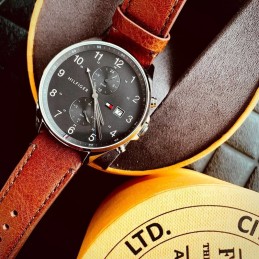 TOMMY HILFIGER MEN'S WATCH 1791710 WEST + BOXZEGAREK MĘSKI TOMMY HILFIGER 1791710 WEST (zf020a)