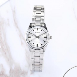 ZEGAREK DAMSKI CASIO LTP-V005D-7A (zd586e) + BOXZEGAREK DAMSKI CASIO LTP-V005D-7A (zd586e) + BOX