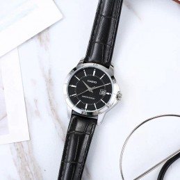 ZEGAREK DAMSKI CASIO LTP-V004L 1A (zd569b) + BOXZEGAREK DAMSKI CASIO LTP-V004L 1A (zd569b) + BOX