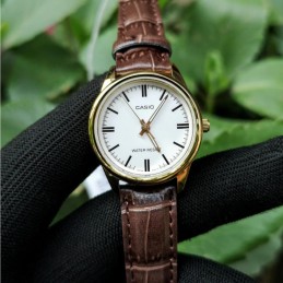 ZEGAREK DAMSKI CASIO LTP-V005GL-7A + BOXZEGAREK DAMSKI CASIO LTP-V005GL-7A + BOX