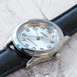 ZEGAREK DAMSKI CASIO LTP-V001L-7B (zd588d) + BOXZEGAREK DAMSKI CASIO LTP-V001L-7B (zd588d) + BOX