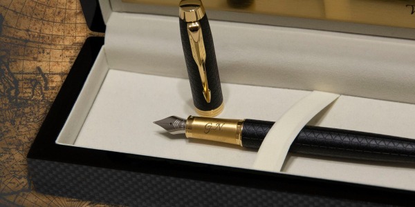 Personalizowany długopis lub pióro – idealny prezent firmowy